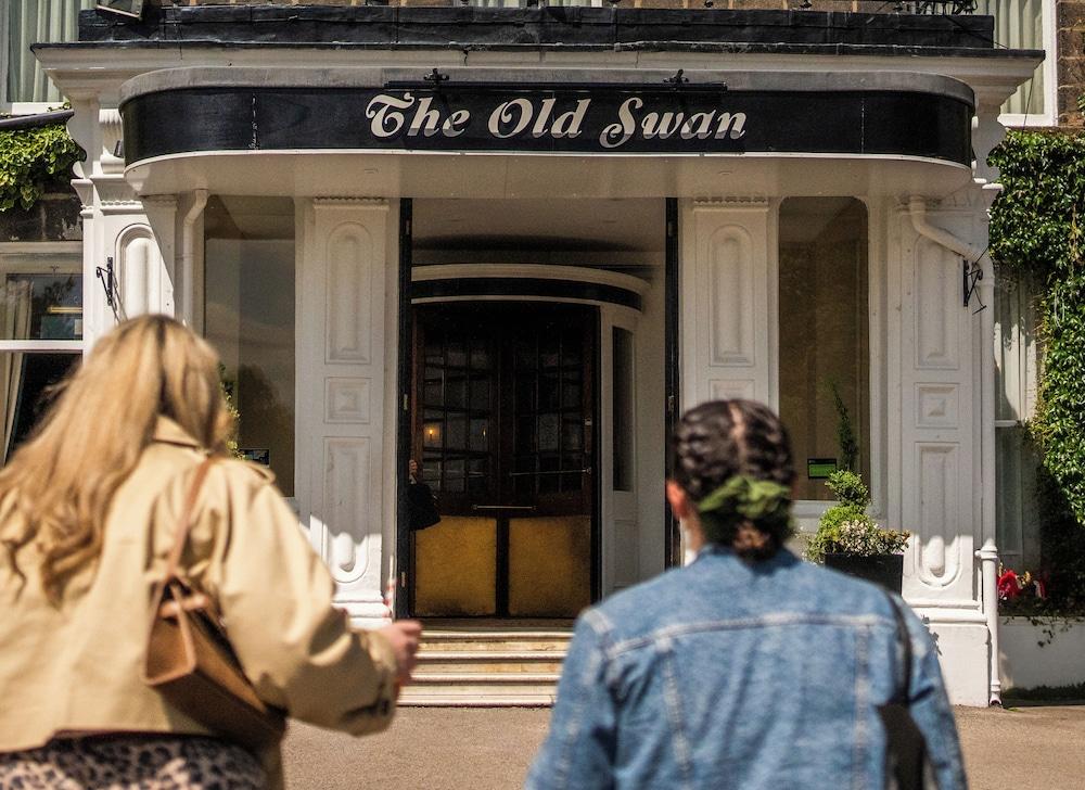 OLD SWAN HOTEL — 2