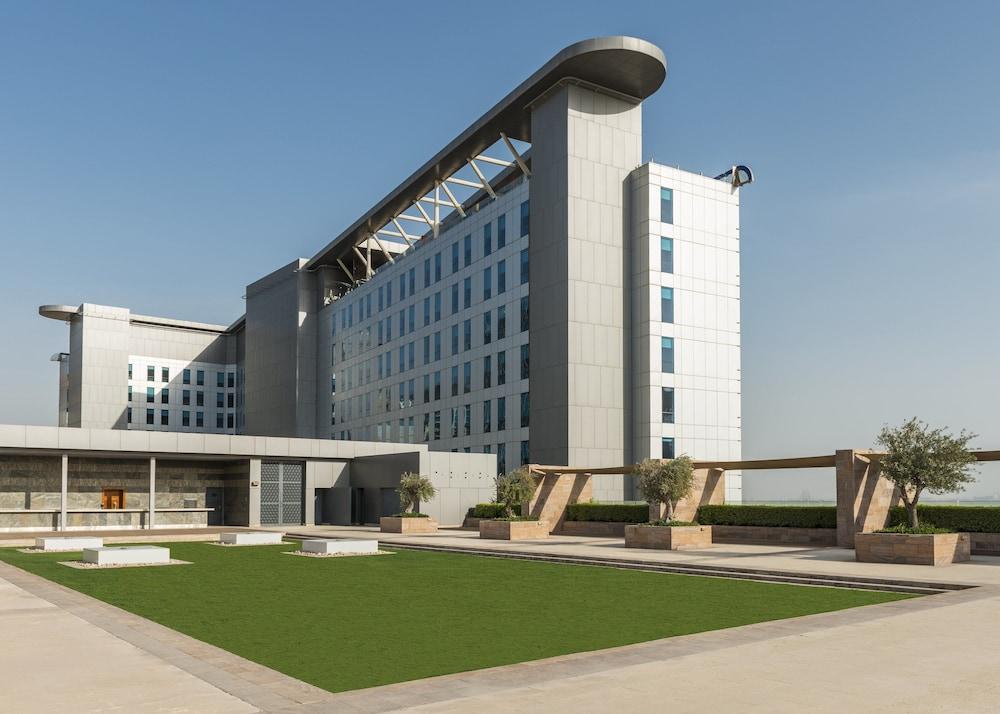 ALOFT ABU DHABI — 4
