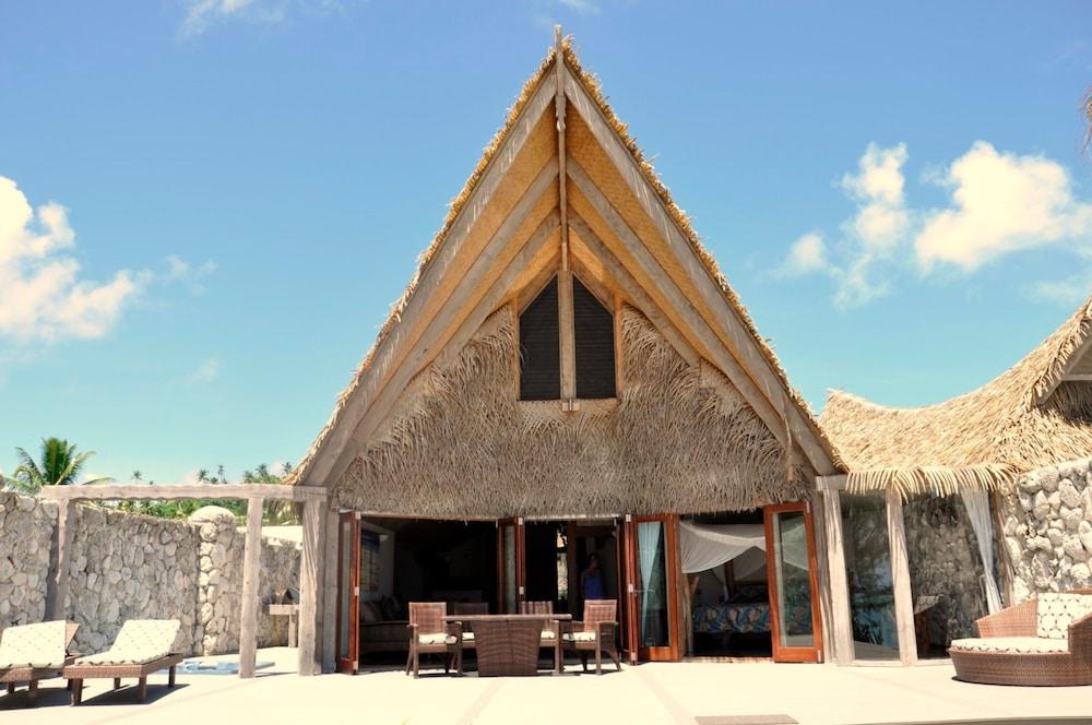 AITUTAKI ESCAPE — 3