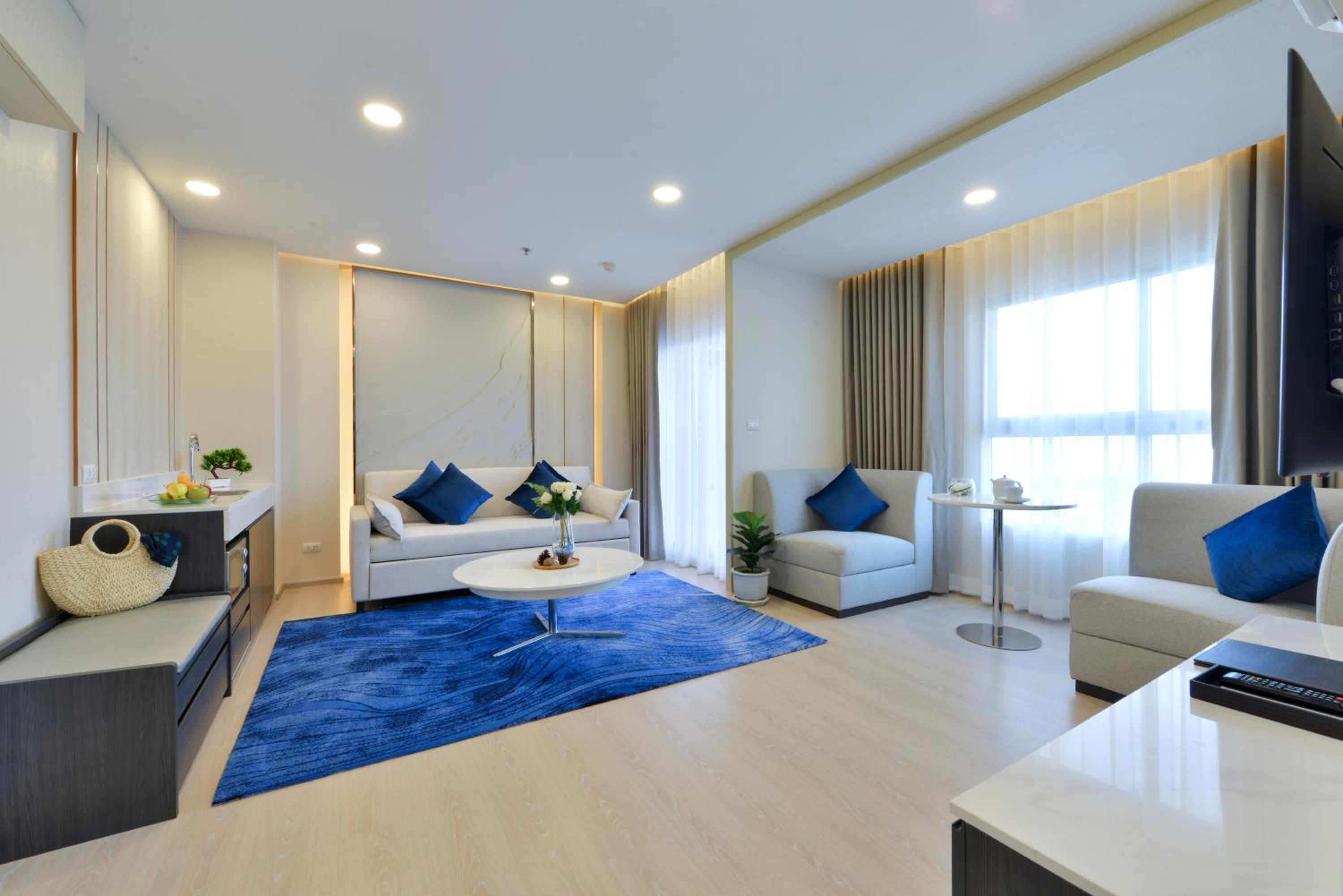 Four Points by Sheraton Bur Dubai — 3