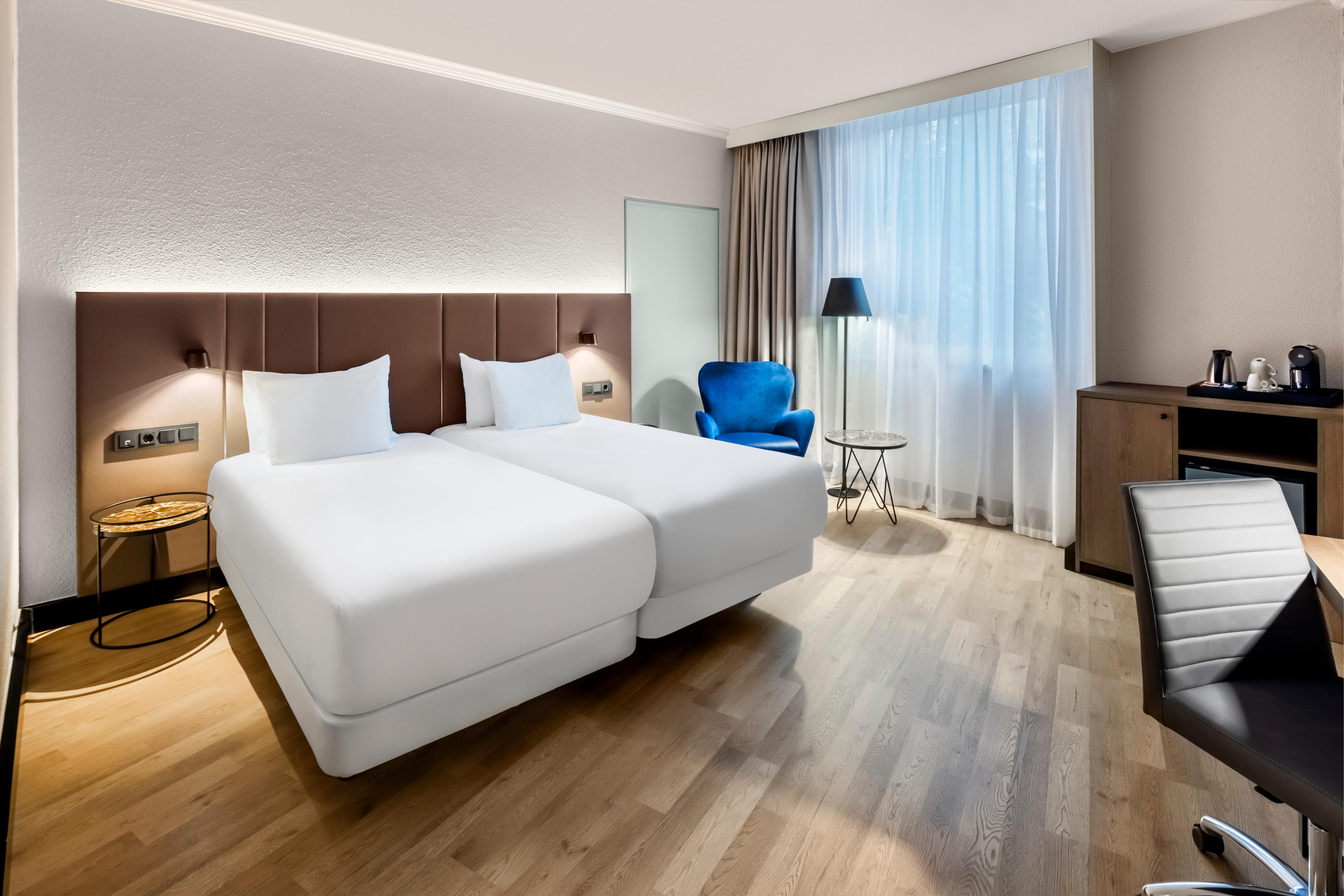 Nh Luxembourg Hotel — 8