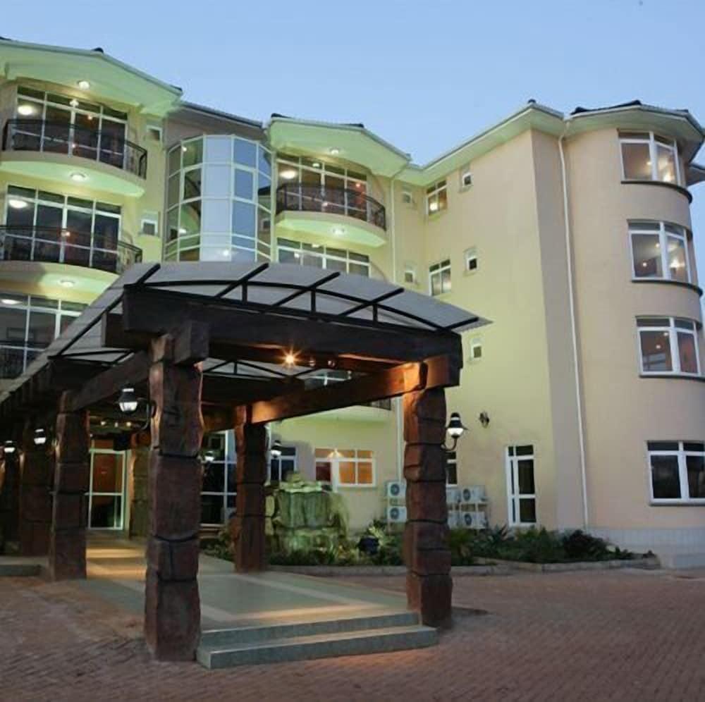 The City Royal Resort Hotel — 2