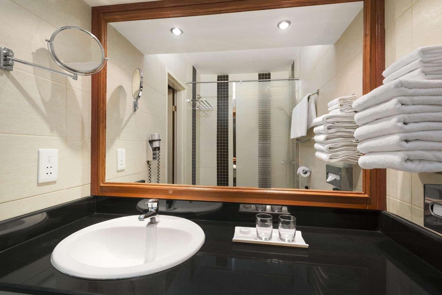 Ramada by Wyndham Bahrain — 3