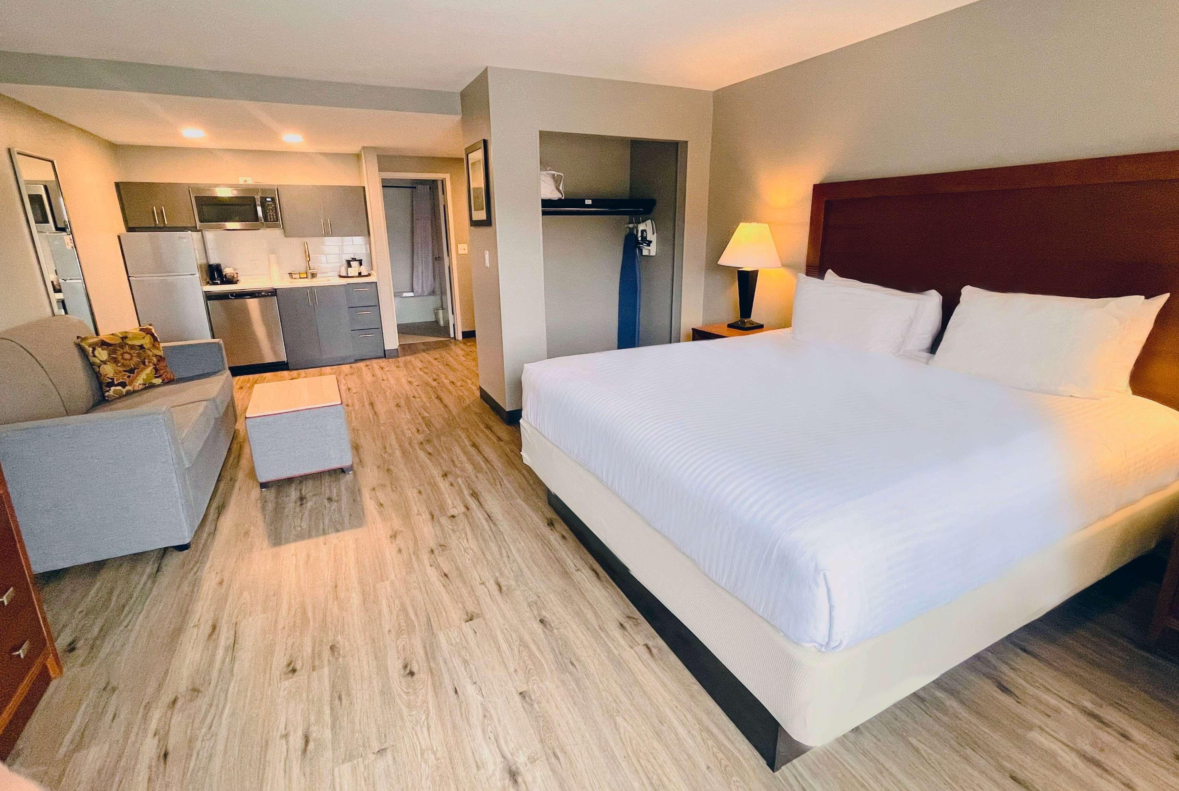 Hawthorn Extended Stay by Wyndham Ellsworth / Bar Harbor — 10