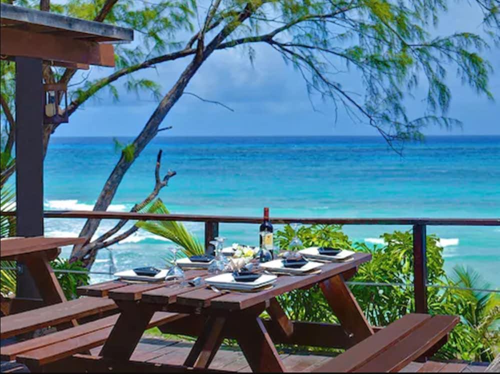 MoonRaker Beach Hotel 1195228 — 6