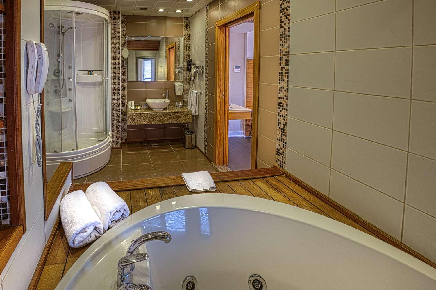 Best Western Plus Hotel Konak 30204 — 4