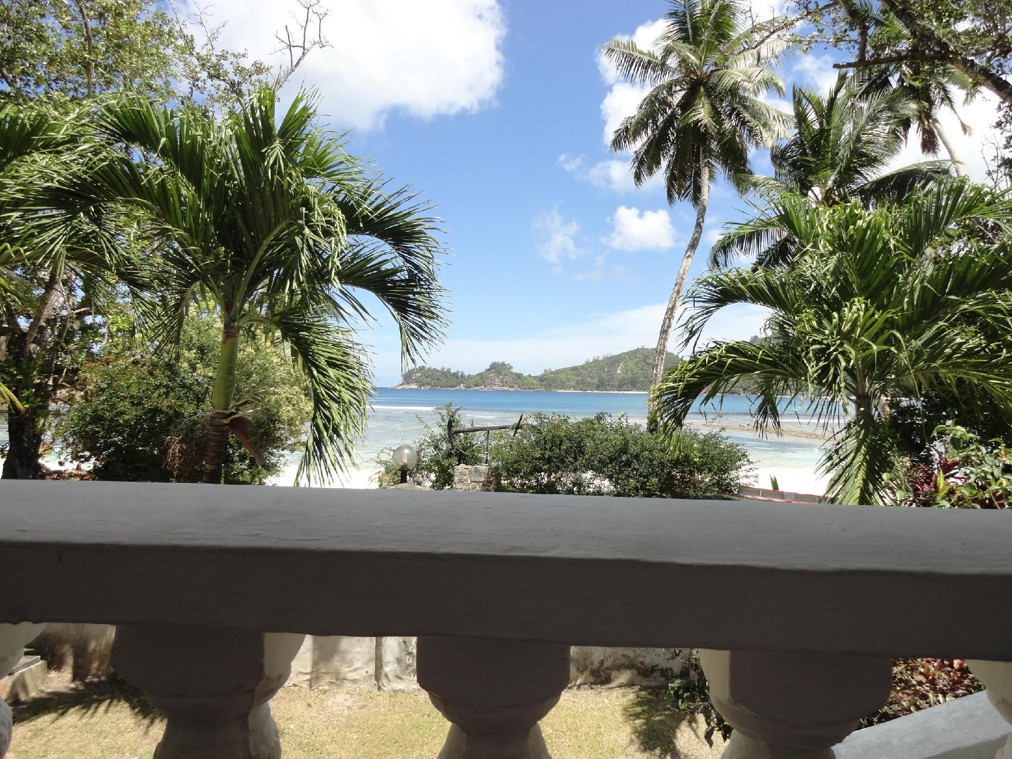 LAZARE PICAULT CHALETS(M) — 3