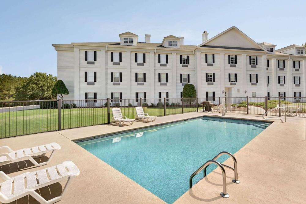 Baymont By Wyndham Henderson Oxford — 10