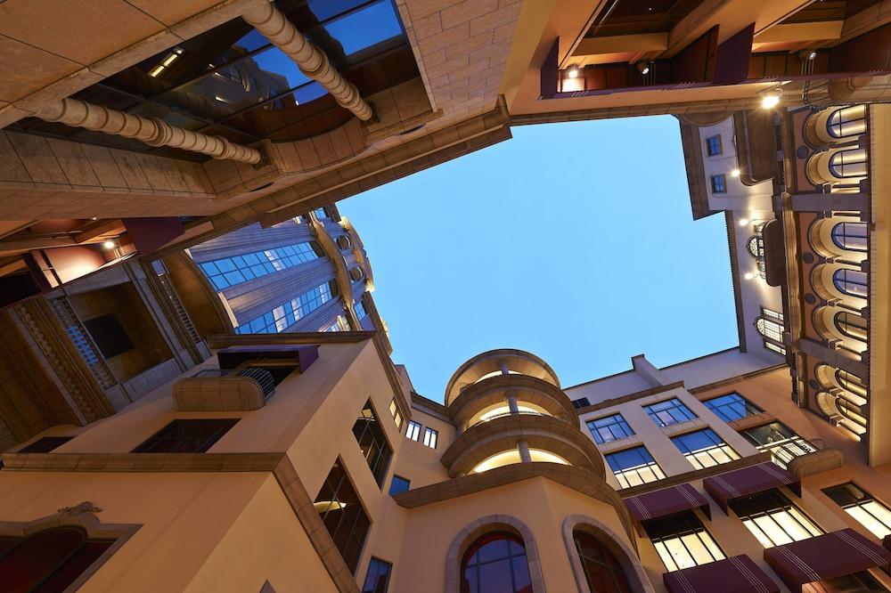 Mandarin Oriental Taipei 882325 — 7