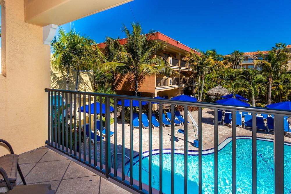 Coconut Cove Suites — 6