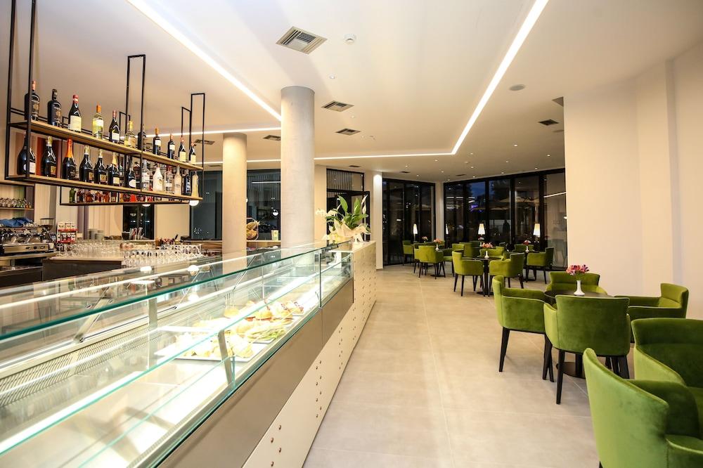 HOTEL PAVARESIA 998395 — 8