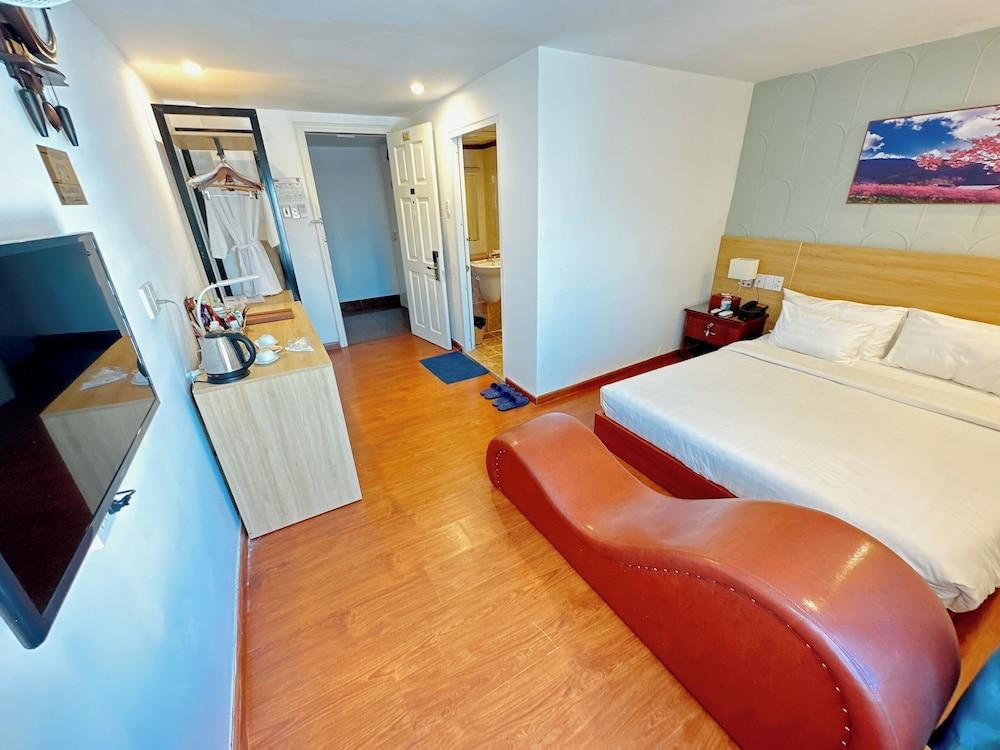 A25 Hotel - No. 137 Nguyen Du — 5