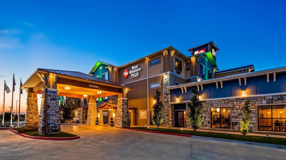 Best Western Plus Emerald Inn & Suites — 3