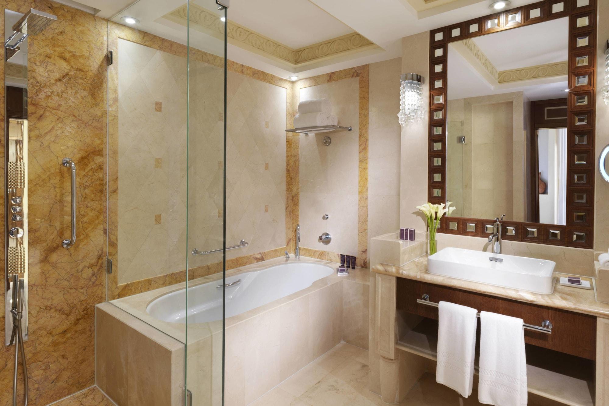 Al Bustan Palace A Ritz-Carlton Hotel 85476 — 5