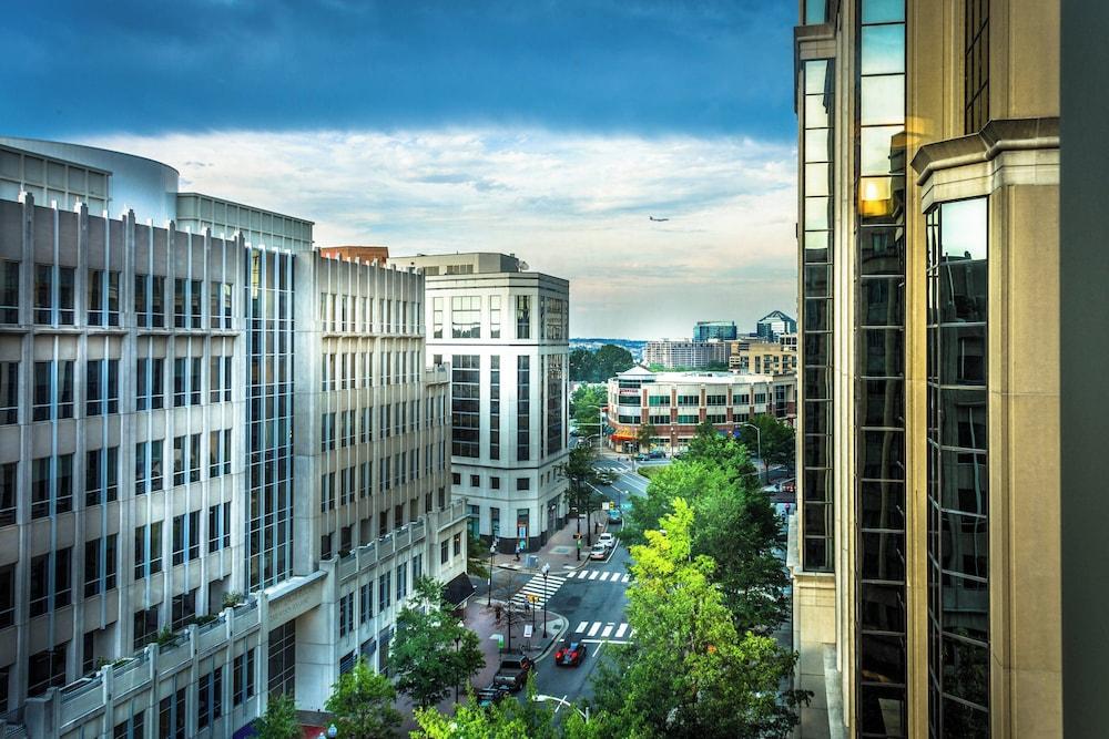 Residence Inn by Marriott Arlington Courthouse — 8