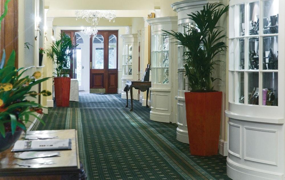 OLD SWAN HOTEL — 3
