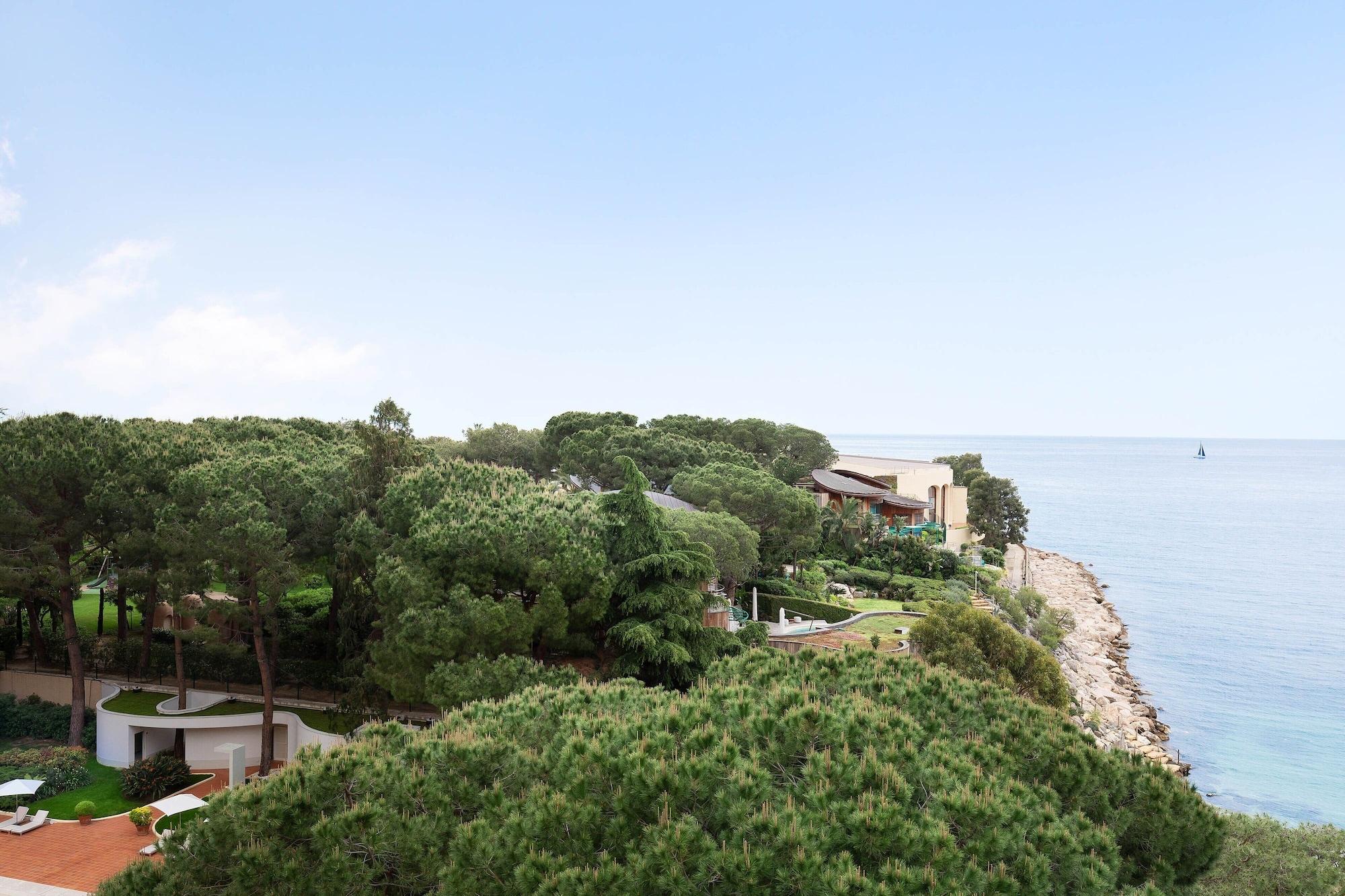 Le Meridien Beach Plaza 986615 — 3
