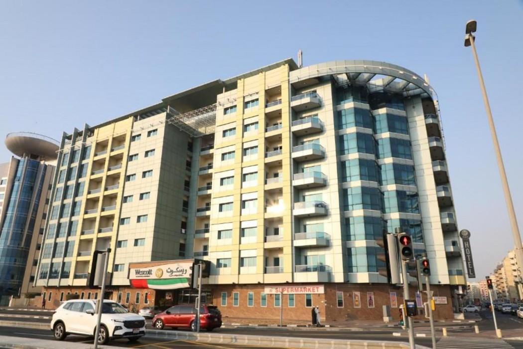 Wescott Plaza Hotel Apartments L.L.C