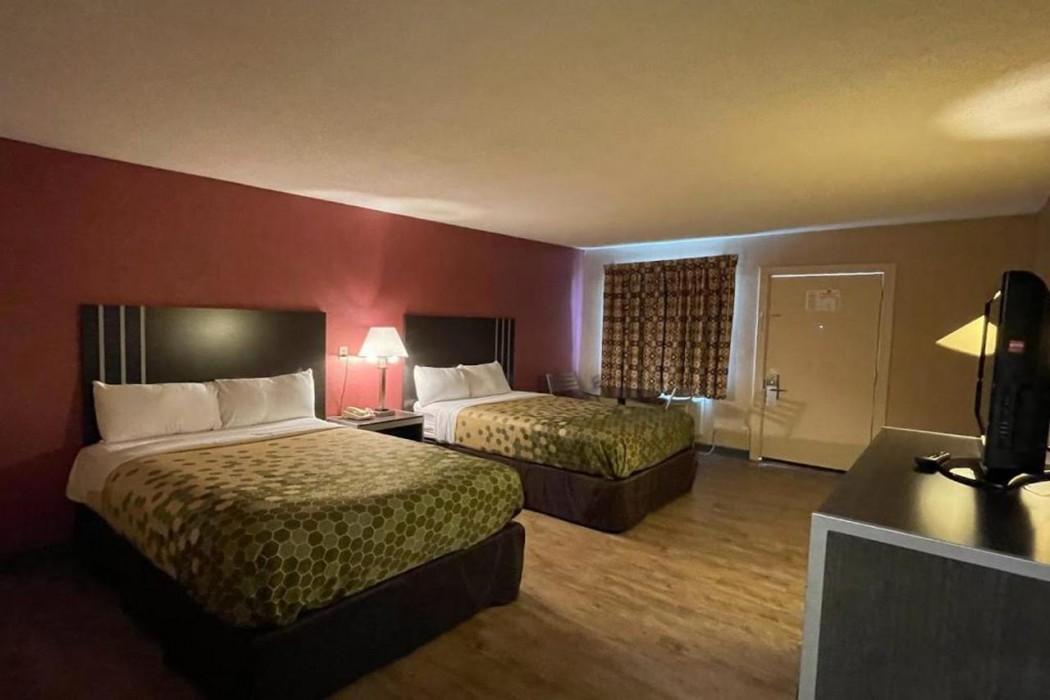 Economy Inn East Hartford CT — 8